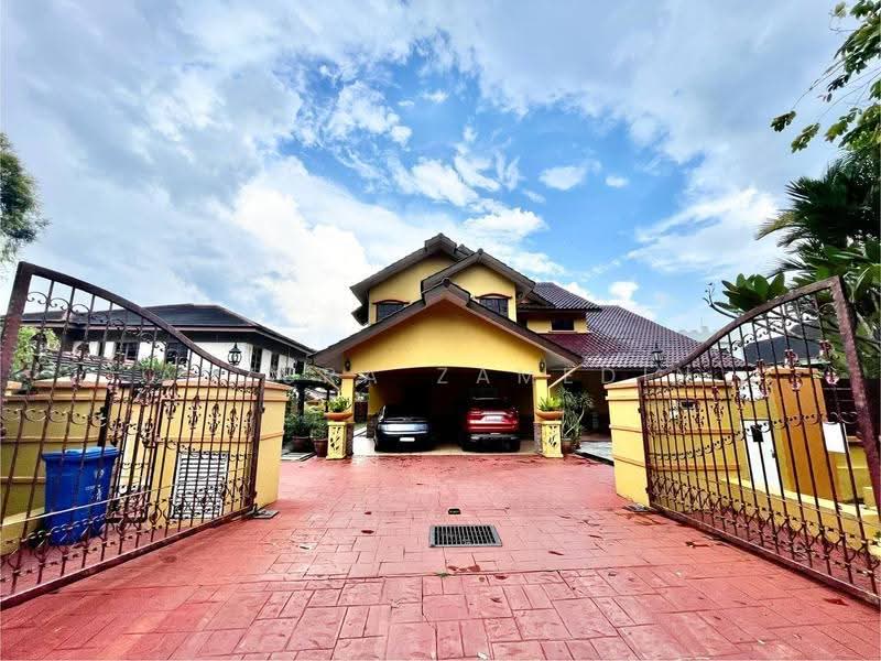 Bungalow House for Sale in Kayangan Heights (Shah Alam) - Adzura Zamedin - Exterior - PropertyGuru.com.my