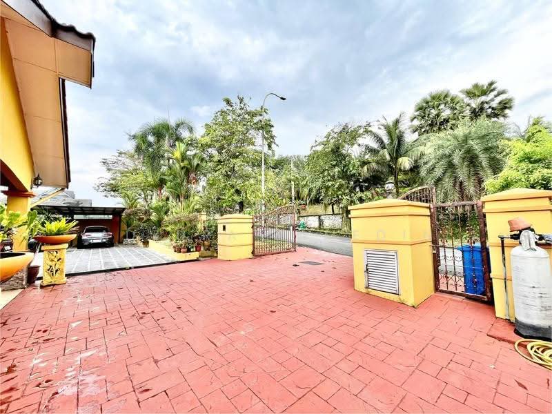 Bungalow House for Sale in Kayangan Heights (Shah Alam) - Adzura Zamedin - Exterior - PropertyGuru.com.my