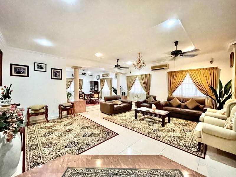 Bungalow House for Sale in Kayangan Heights (Shah Alam) - Adzura Zamedin - Living Room - PropertyGuru.com.my