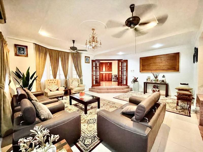 Bungalow House for Sale in Kayangan Heights (Shah Alam) - Adzura Zamedin - Living Room - PropertyGuru.com.my