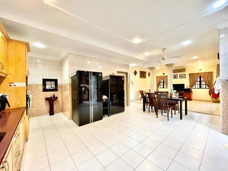 Bungalow House for Sale in Kayangan Heights (Shah Alam) - Adzura Zamedin - PropertyGuru.com.my