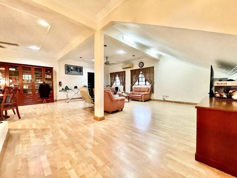 Bungalow House for Sale in Kayangan Heights (Shah Alam) - Adzura Zamedin - PropertyGuru.com.my