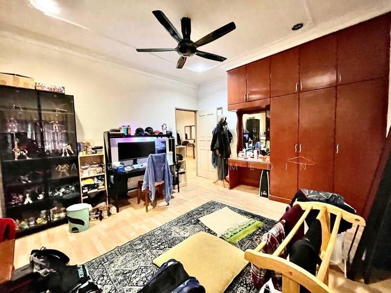 Bungalow House for Sale in Kayangan Heights (Shah Alam) - Adzura Zamedin - PropertyGuru.com.my