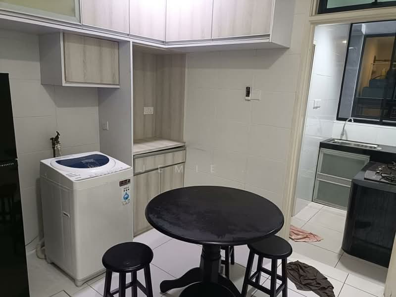 Servis Apartment untuk Disewa di Sky Peak Residences - Jemie . - Kitchen - PropertyGuru.com.my