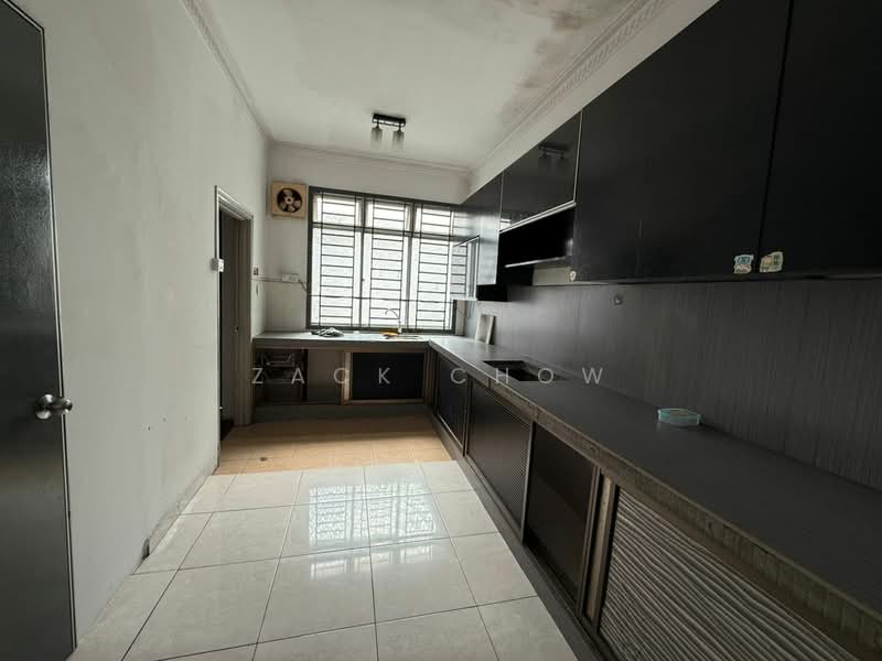 2-storey Terraced House for Sale in Ehsan Jaya (Johor Bahru) - Zack Chow - Kitchen - PropertyGuru.com.my