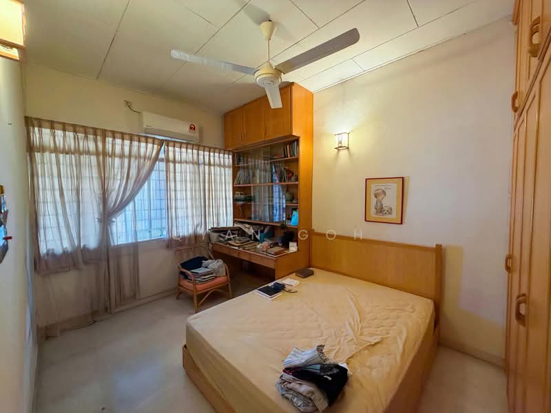 2-storey Terraced House for Sale in Island Glades (Jelutong) - Qyan Goh - Bedroom - PropertyGuru.com.my