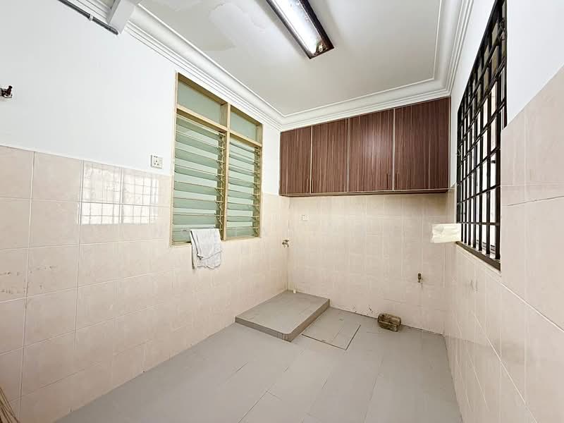 Rumah Teres 2 Tingkat untuk Dijual di Puncak Alam (Selangor) - NORFADILAH ZAINUDDIN - Kitchen - PropertyGuru.com.my