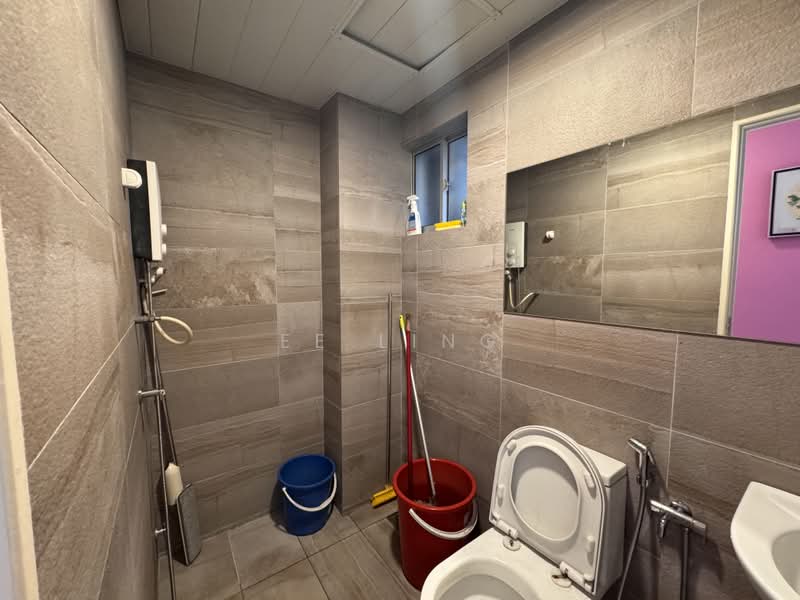 Condominium for Sale at Ken Damansara - EE Ling - renovated bathroom - PropertyGuru.com.my