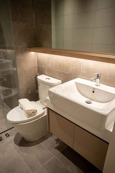 Service Residence for Sale at One Seputeh - Jackson Chan - Bathroom - PropertyGuru.com.my