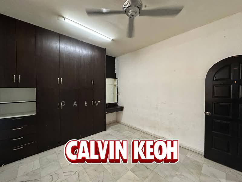 Semi-Detached House for Sale in Taman Iping (Batu Maung) - Calvin Keoh - Bedroom - PropertyGuru.com.my