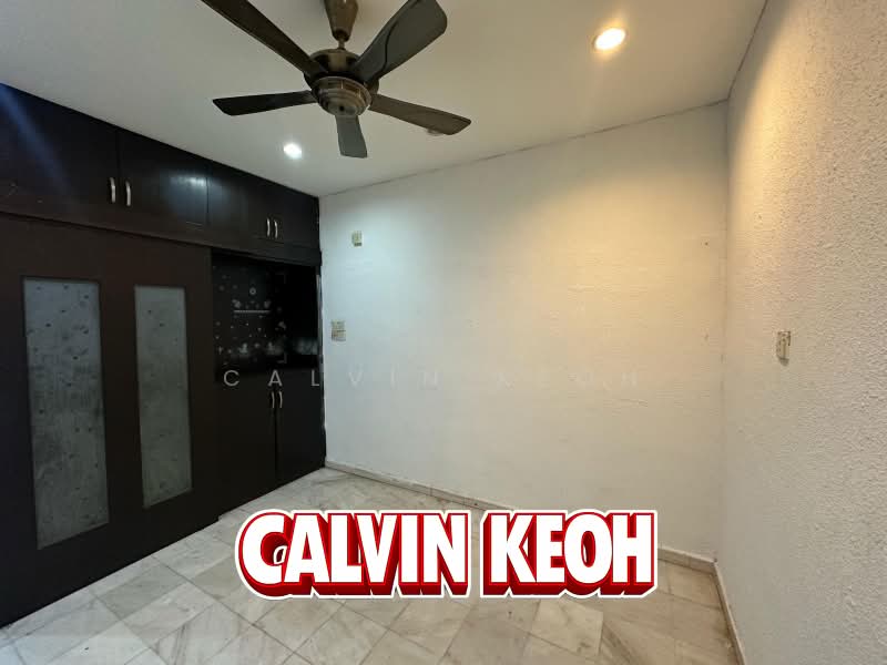 Semi-Detached House for Sale in Taman Iping (Batu Maung) - Calvin Keoh - Bedroom - PropertyGuru.com.my