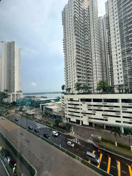 Condominium for Sale at Amberside @ Country Garden Danga Bay - Victor Chia - Exterior - PropertyGuru.com.my