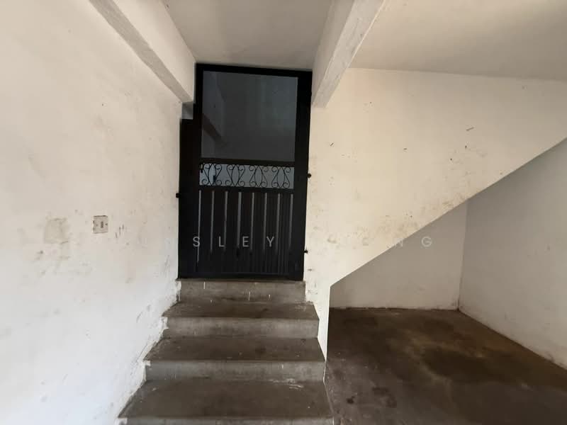 Semi-D Factory for Sale in Gopeng (Perak) - Ainsley Thong - Entrance - PropertyGuru.com.my