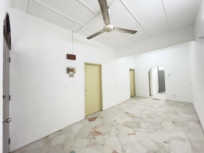 1-storey Terraced House for Sale in Seksyen 27 (Shah Alam) - Hairi Halim - PropertyGuru.com.my