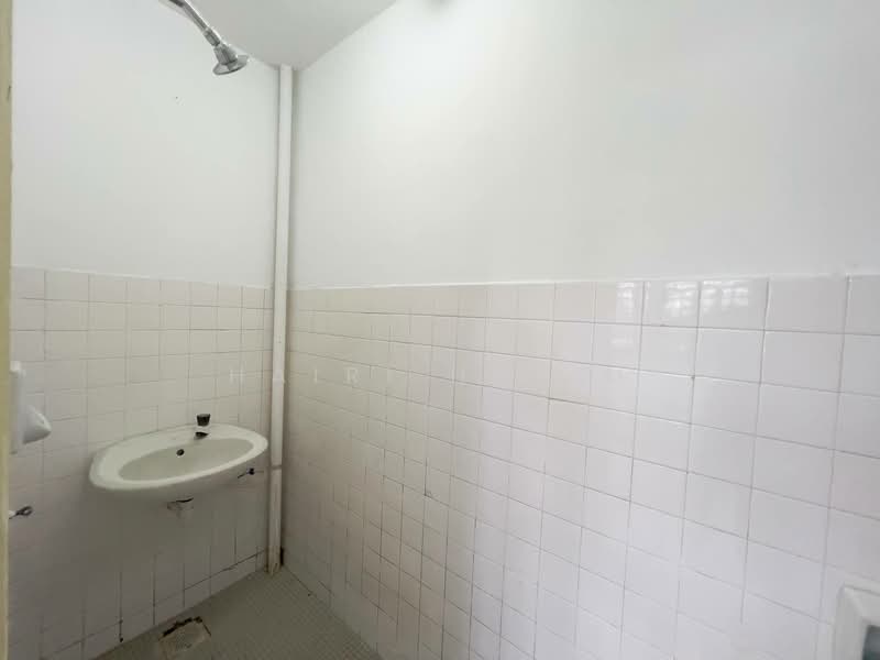 1-storey Terraced House for Sale in Seksyen 27 (Shah Alam) - Hairi Halim - PropertyGuru.com.my