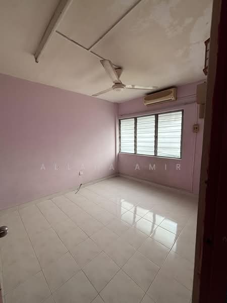 Flat for Rent at Pinggiran Batu Caves - Allana Amir - PropertyGuru.com.my