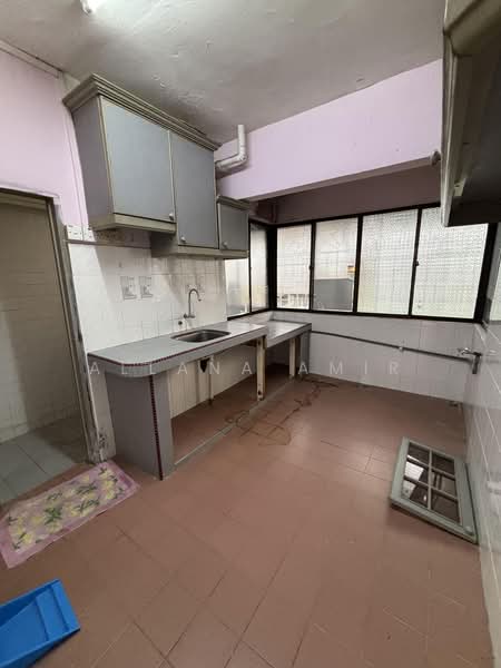 Flat for Rent at Pinggiran Batu Caves - Allana Amir - PropertyGuru.com.my