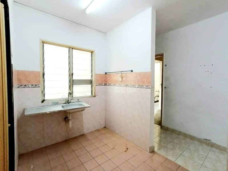 Apartment for Rent at Permai Lake View Apartment - Qazin Khoo - Kitchen - PropertyGuru.com.my