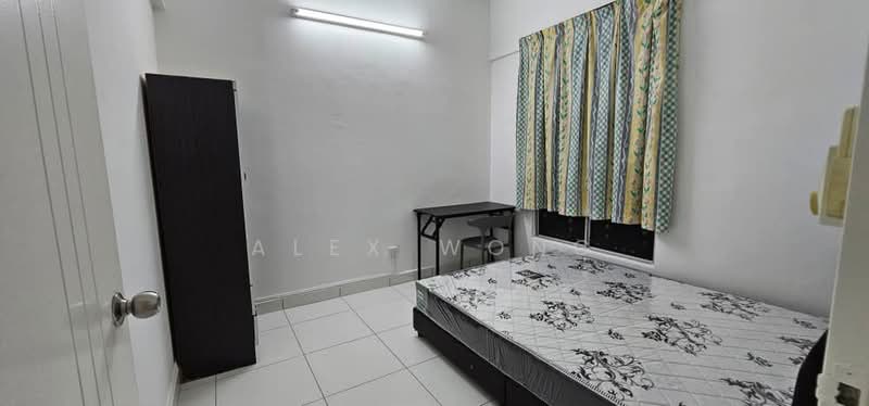 Kondominium untuk Disewa di Elit Heights @ Bayan City - Alex Wong - Bedroom - PropertyGuru.com.my