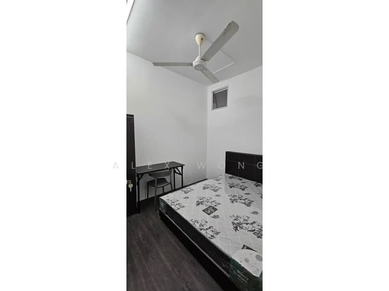 Kondominium untuk Disewa di Elit Heights @ Bayan City - Alex Wong - Bedroom - PropertyGuru.com.my