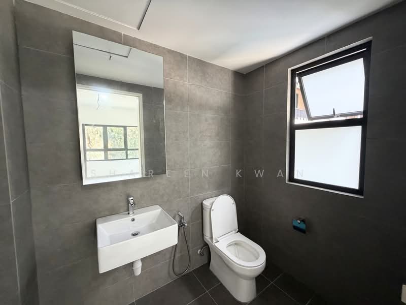 Condominium for Sale at D'Terra Residences - Shareen Kwan - Bathroom - PropertyGuru.com.my