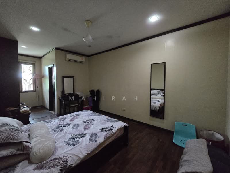 Semi-Detached House for Sale in Usj 3 (Subang Jaya) - Mahirah . - Bedroom - PropertyGuru.com.my