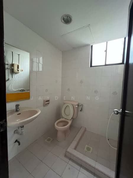 Apartment for Sale at Mewah View Luxurious Apartments - Jayden Ng - Bathroom - PropertyGuru.com.my