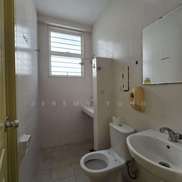 Semi-Detached House for Sale in Taman Segar (Cheras) - Jeremy Yong - Bathroom - PropertyGuru.com.my
