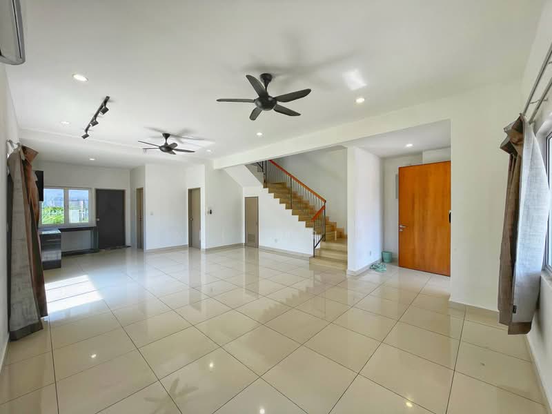 2-storey Terraced House for Sale in Cyberjaya (Selangor) - Ali Idris - Living Room - PropertyGuru.com.my