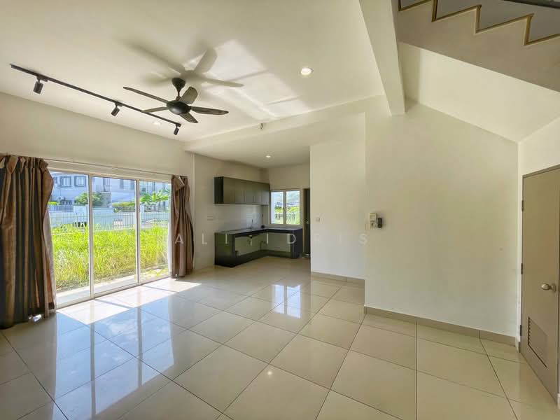 2-storey Terraced House for Sale in Cyberjaya (Selangor) - Ali Idris - Living Room - PropertyGuru.com.my