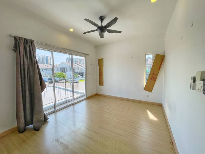 2-storey Terraced House for Sale in Cyberjaya (Selangor) - Ali Idris - Balcony - PropertyGuru.com.my