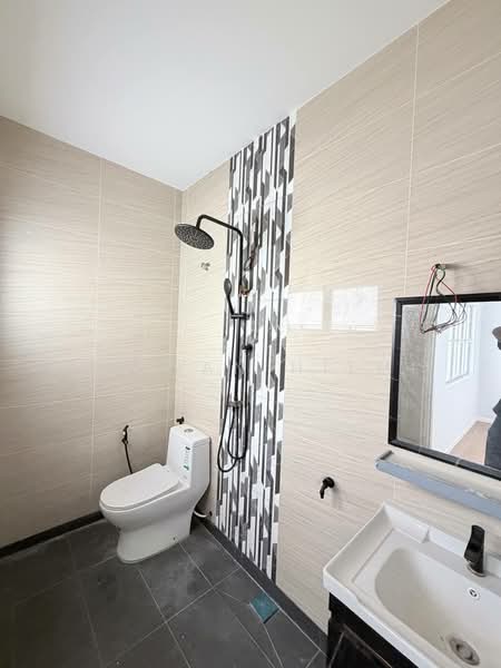 Bungalow for Sale in Bangi (Selangor) - Hazwan Hilmi - Bathroom - PropertyGuru.com.my