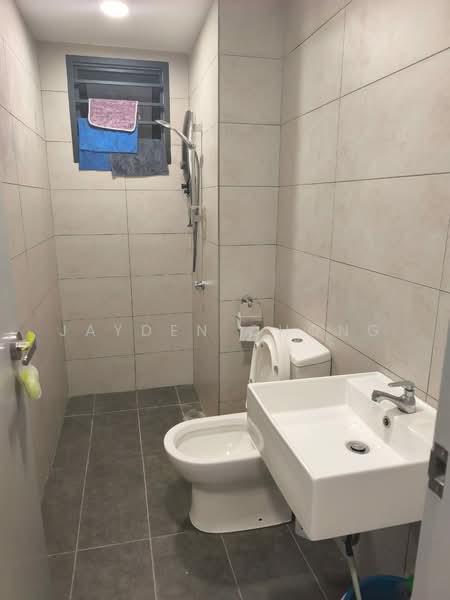 Servis Apartment untuk Disewa di M Luna - Jayden Chong - Bathroom - PropertyGuru.com.my