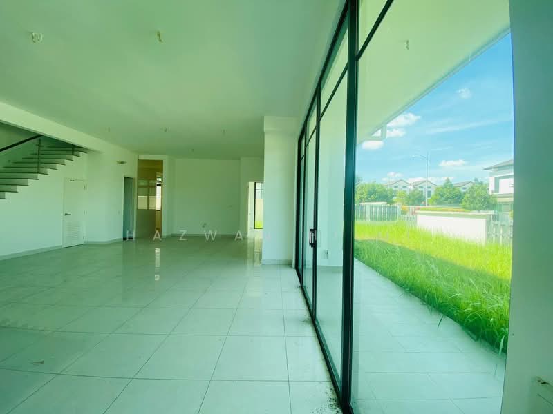 Rumah Kluster untuk Dijual di Eco Majestic (Semenyih) - Hazwan Hilmi - Living Room - PropertyGuru.com.my