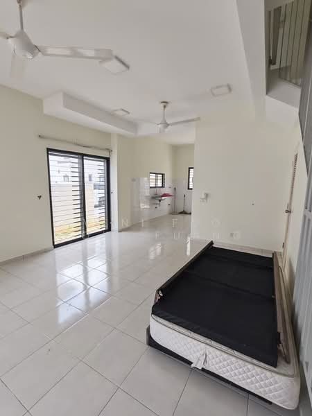 2-storey Terraced House for Rent in Setia Alam (Selangor) - Veni Foo Yoke Fuang - Living Room - PropertyGuru.com.my