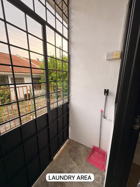 Rumah Teres 1 Tingkat untuk Disewa di Bandar Baru Salak Tinggi (Sepang) - Niesya Shuekry - Exterior - PropertyGuru.com.my