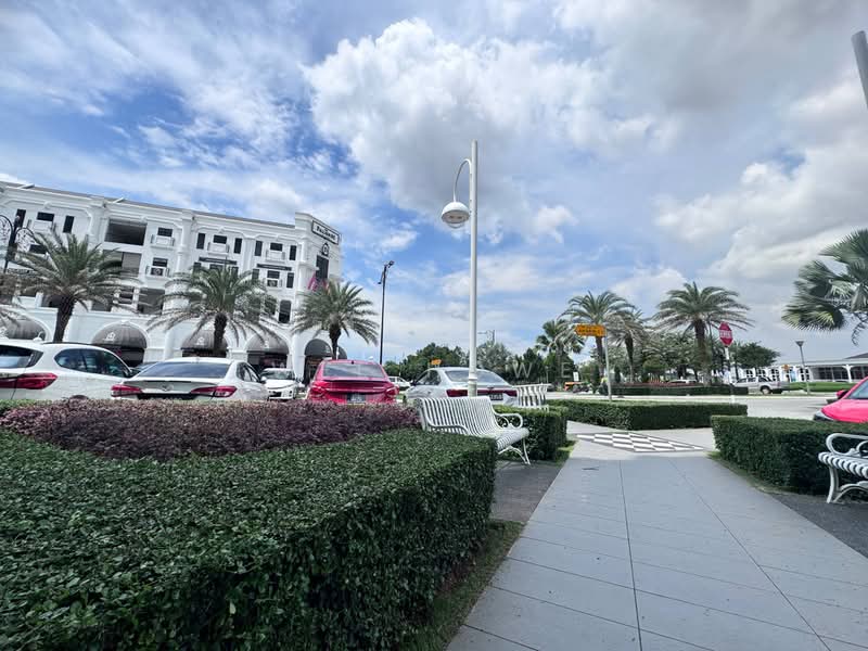 Kedai / Pejabat untuk Dijual di Taman Ekoflora (Johor Bahru) - Wee Howe - Exterior - PropertyGuru.com.my