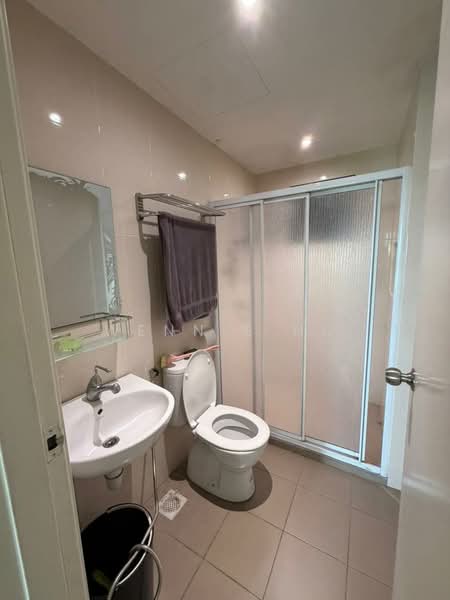 Service Residence for Sale at OUG Parklane - Wennie Ho - Bathroom - PropertyGuru.com.my