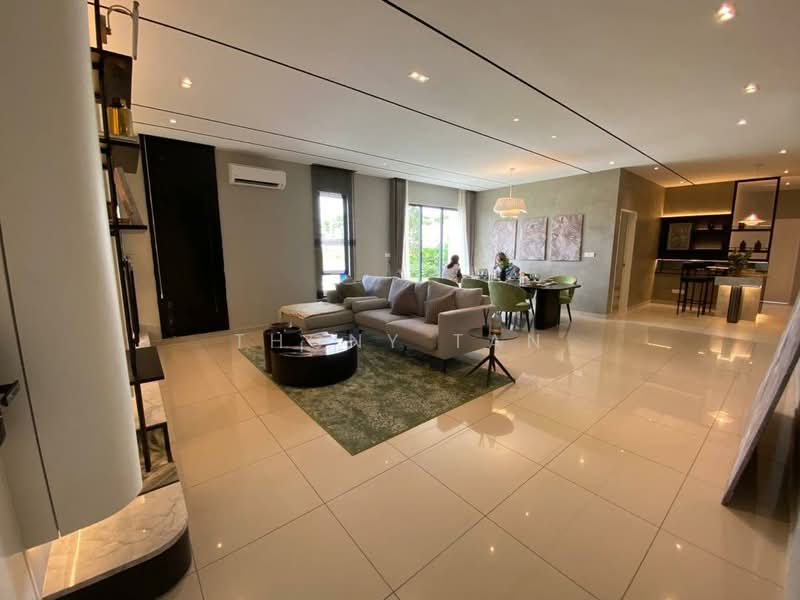 2-storey Terraced House for Sale in Seri Kembangan (Selangor) - Thony Tan - Living Room - PropertyGuru.com.my