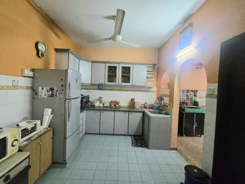 Rumah Teres 2 Tingkat untuk Dijual di Usj 11 (Subang Jaya) - Leanne Woo - Kitchen - PropertyGuru.com.my