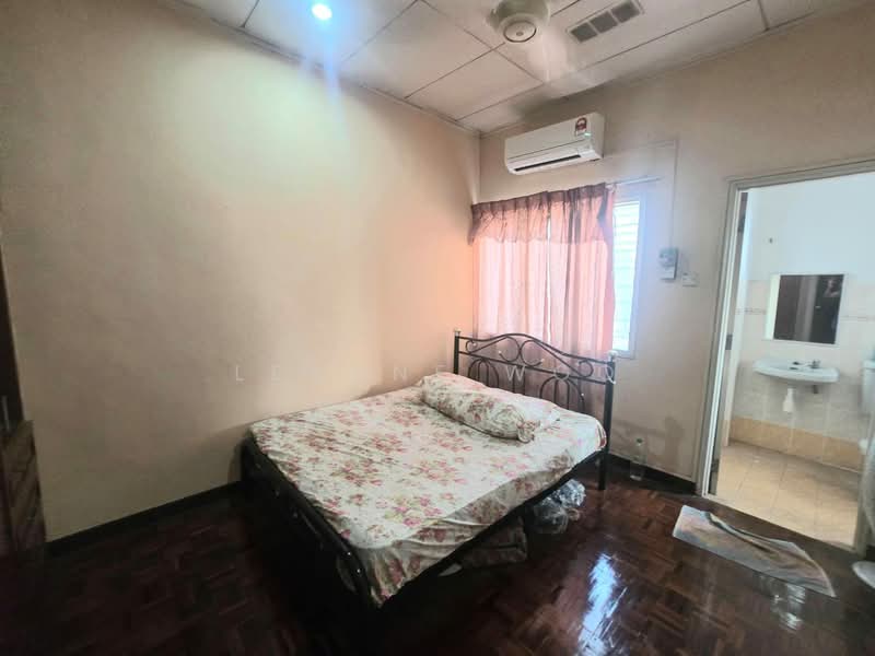 Rumah Teres 2 Tingkat untuk Dijual di Usj 11 (Subang Jaya) - Leanne Woo - Bedroom - PropertyGuru.com.my