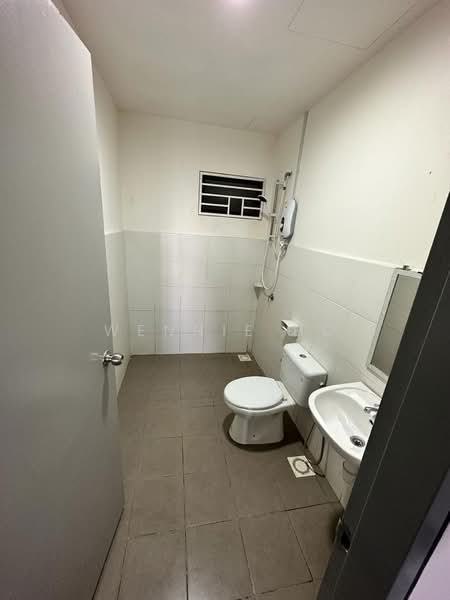 Pangsapuri untuk Dijual di Seri Akasia - Wennie Ho - Bathroom - PropertyGuru.com.my
