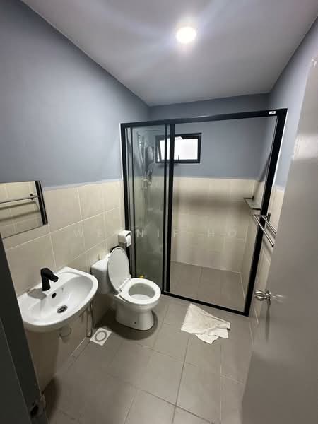Apartment for Sale at Seri Akasia - Wennie Ho - Bathroom - PropertyGuru.com.my