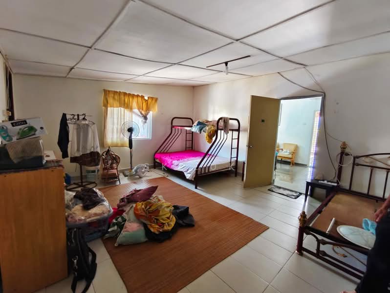 2-storey Terraced House for Sale in Rawang (Selangor) - SK Luk - Bedroom - PropertyGuru.com.my