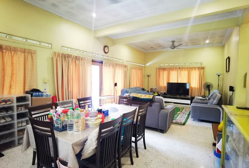 Bungalow for Sale in Sungai Besi (Kuala Lumpur) - Ali Idris - Living Room - PropertyGuru.com.my