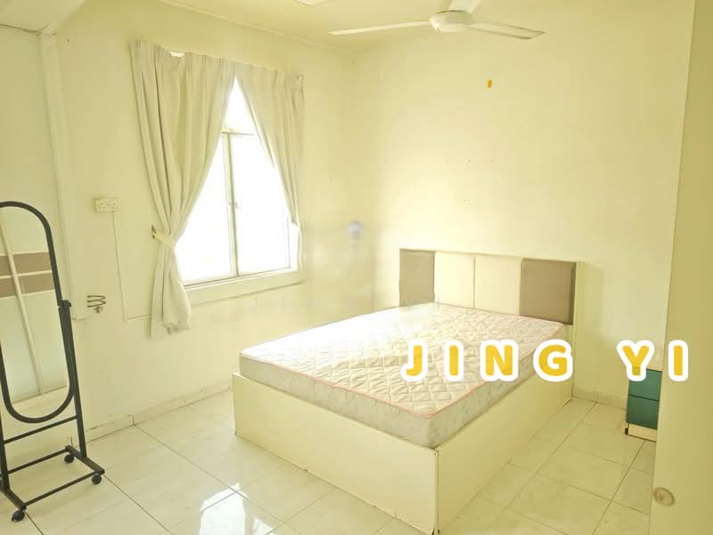 Pangsapuri untuk Dijual di Sri Mekar 2 - Jing Yi - Bedroom - PropertyGuru.com.my