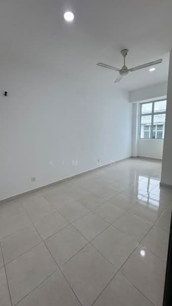 Rumah Teres 2 Tingkat untuk Dijual di Taman Mutiara Perdana (Batu Pahat) - Kim Ng - Living Room - PropertyGuru.com.my