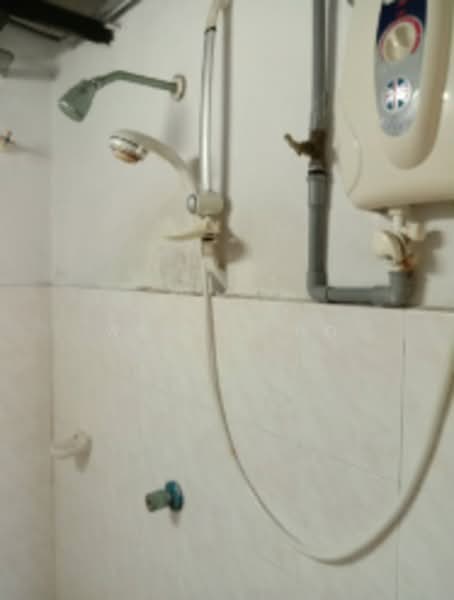 Pangsapuri untuk Dijual di Vista Pinggiran Apartment - Wennie Ho - Bathroom - PropertyGuru.com.my