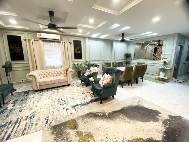 Rumah Teres 2 Tingkat untuk Dijual di Seksyen 7 (Shah Alam) - Ali Idris - Living Room - PropertyGuru.com.my