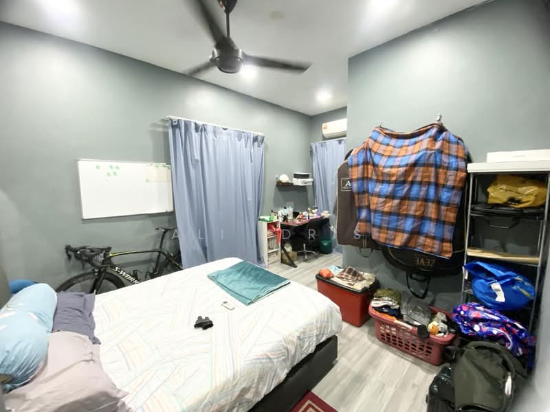 Rumah Teres 2 Tingkat untuk Dijual di Seksyen 7 (Shah Alam) - Ali Idris - Bedroom - PropertyGuru.com.my